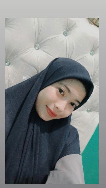 Ayu Ashari profile icon