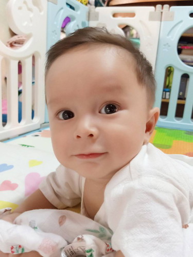 มาส่งยิ้มหวานให้แม่ๆทั้งหลายครับ