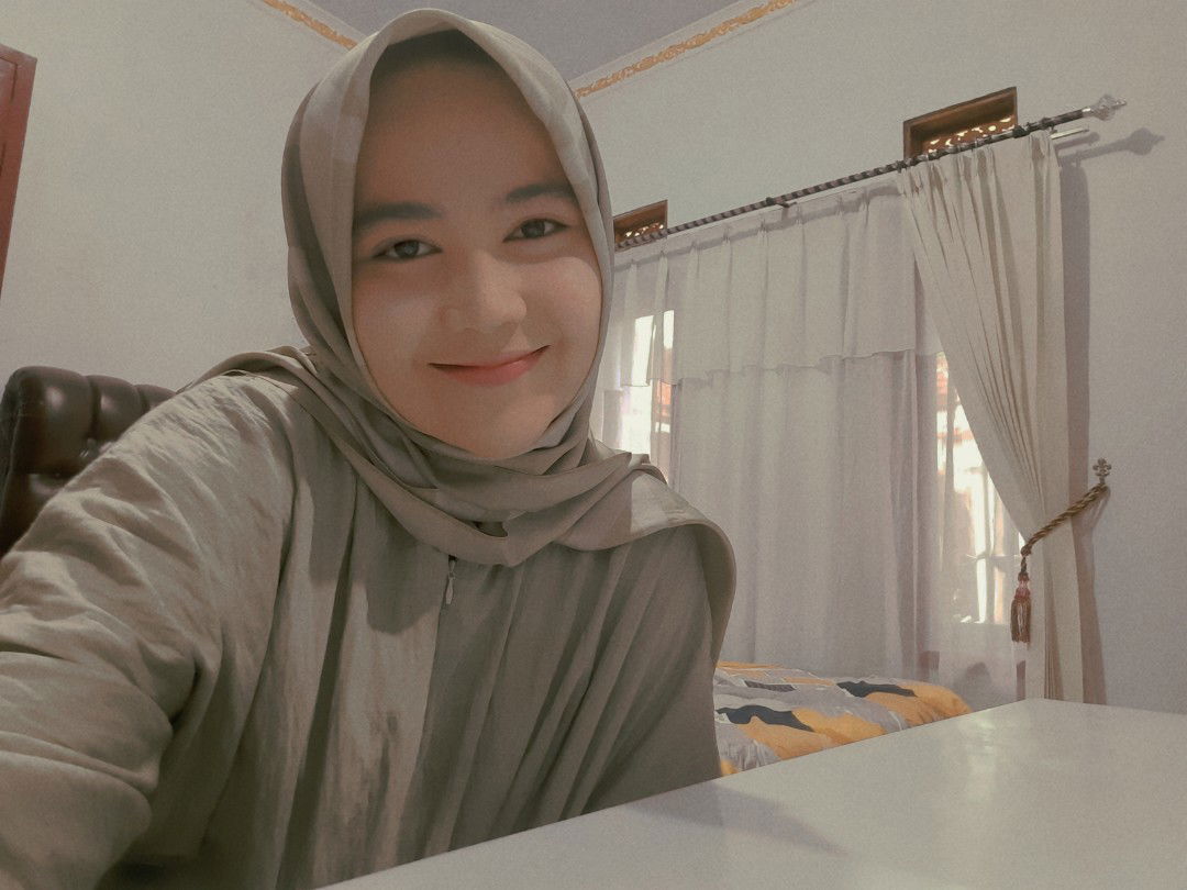 Dini Marisnaeni profile icon