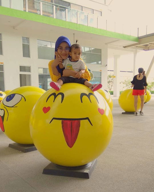 siti nur hanis profile icon