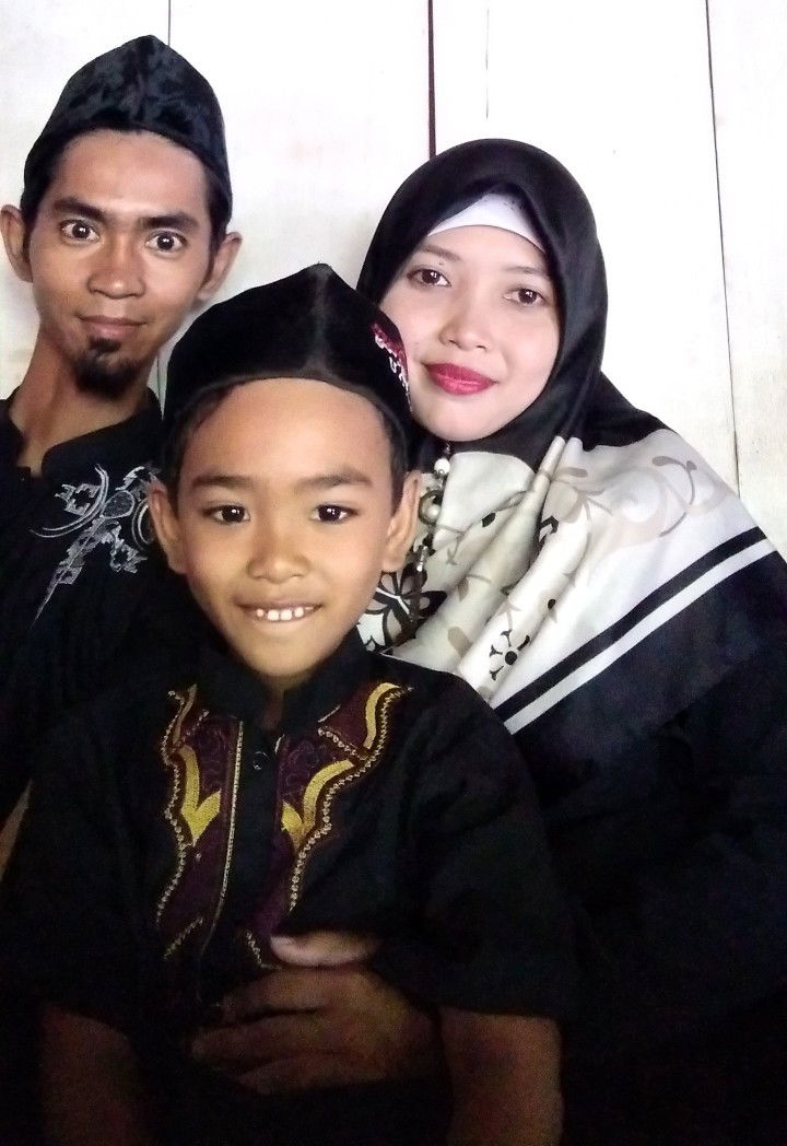 Reni Dwi Larasati profile icon