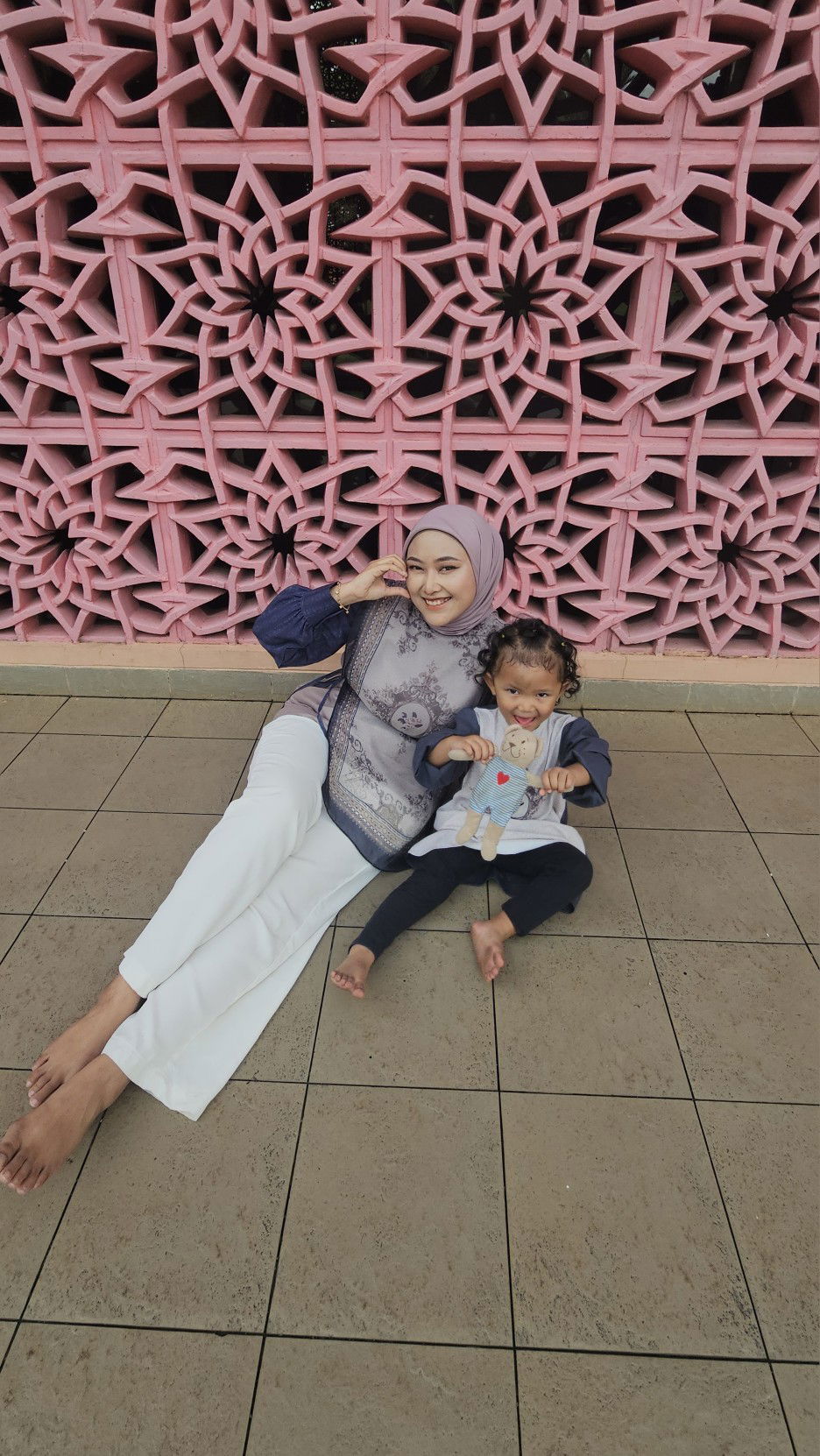 Melvia Inung profile icon