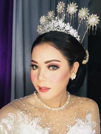 dewi anggraini profile icon