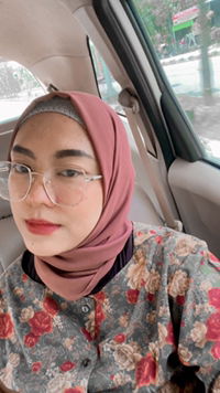 Intan Putri Sari profile icon