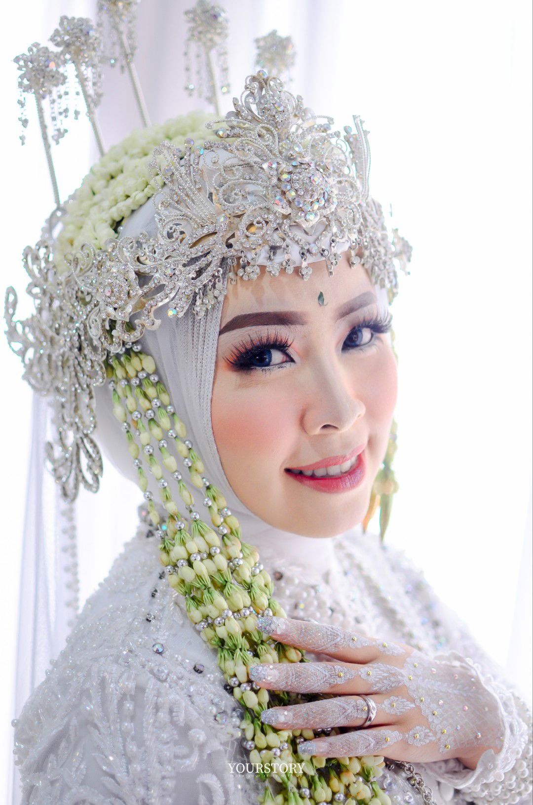 Indah Alazhari profile icon