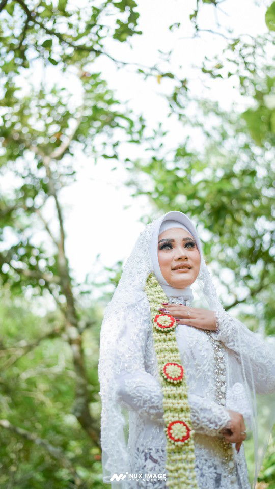 Dina Yuliyanti profile icon