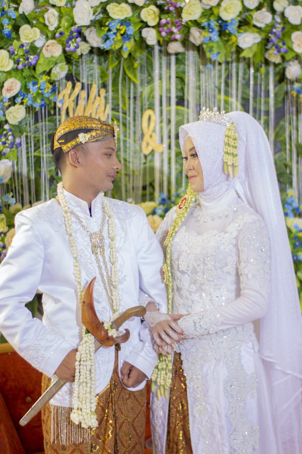 Rizki Nur Itsnaeny profile icon