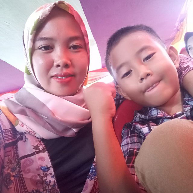 Deka Ratnasari profile icon