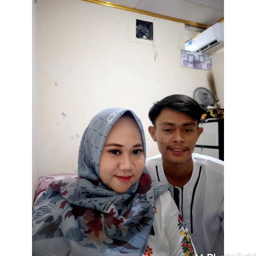 shintia putri herawati profile icon