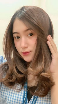 Lorenza Anggraini profile icon