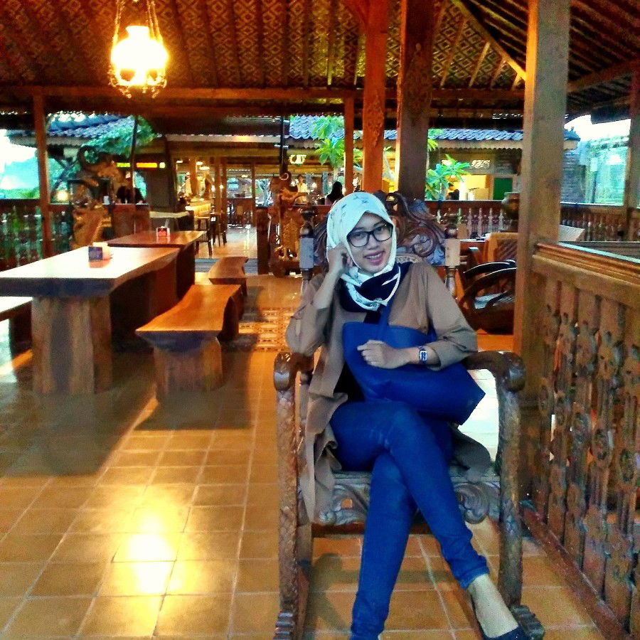 Latifah Dian C profile icon