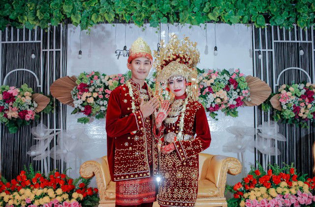 Nur fatimah profile icon