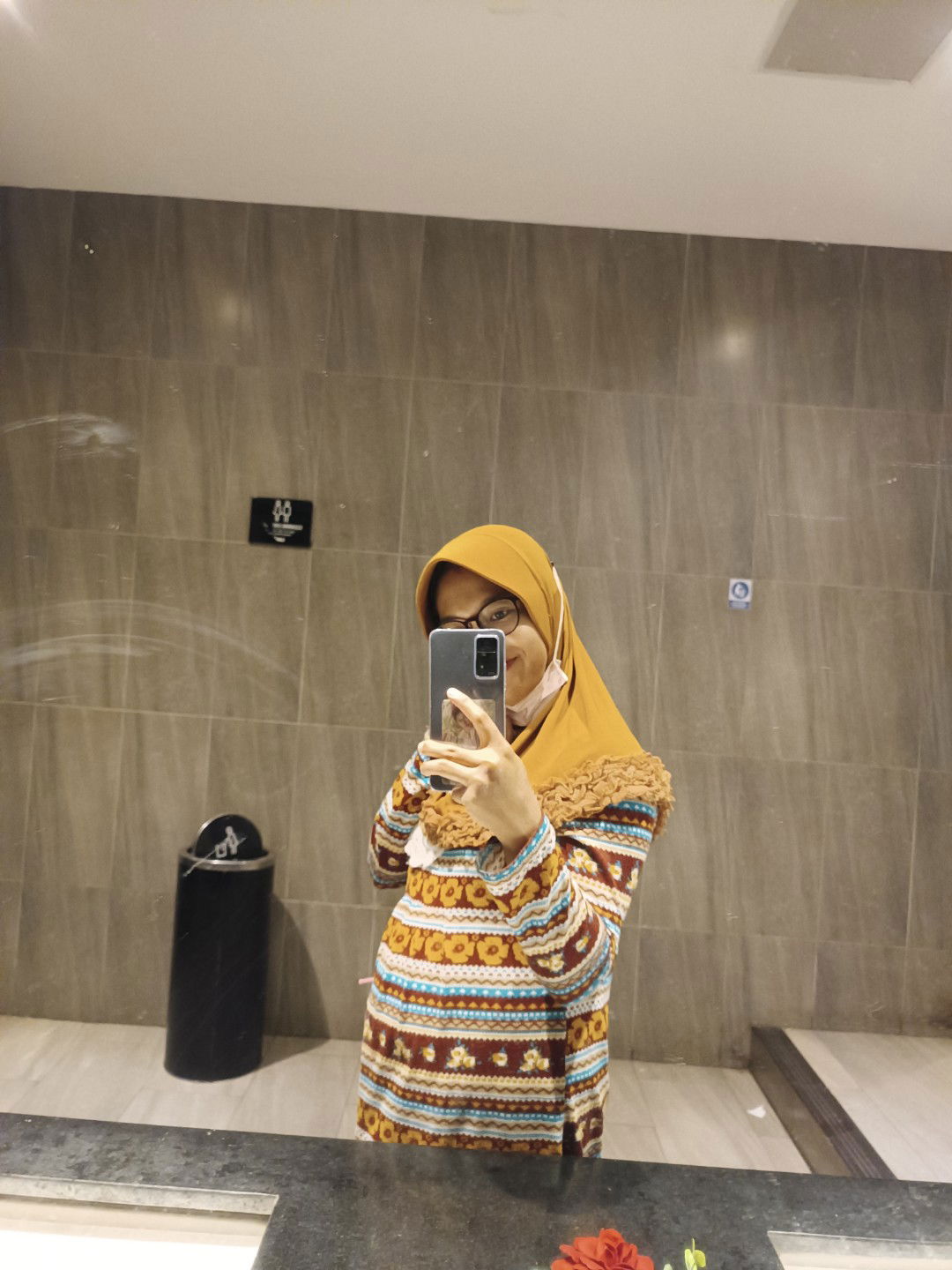 Ari Findiana Putri profile icon