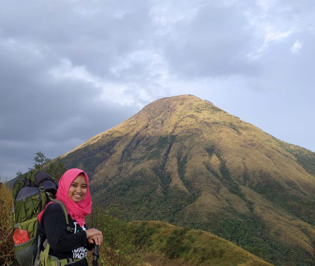 Reni Setianti profile icon