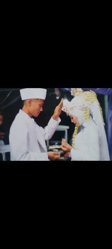 Putri Nopianti profile icon