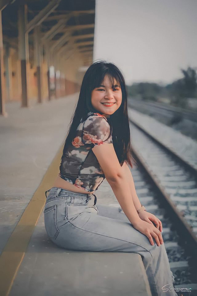 aphinya profile icon