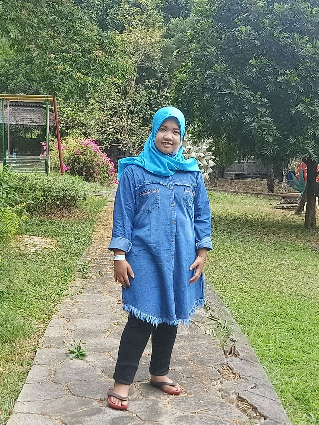 Qonita Hapsari profile icon