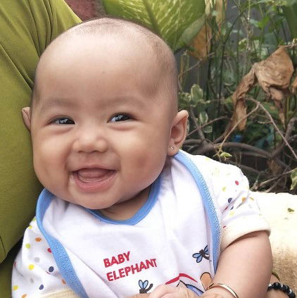 indria putri pratiwi profile icon