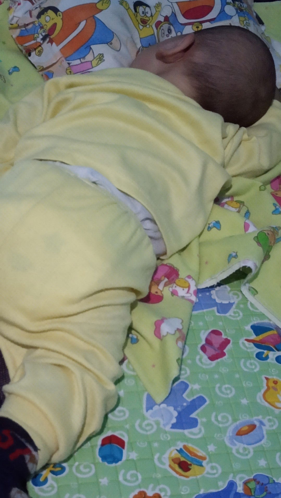 bayi tidur tengkurap