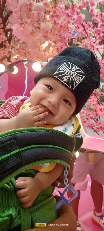 Zzari Molon profile icon