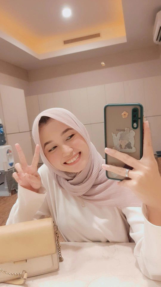 Putri Adriyani profile icon