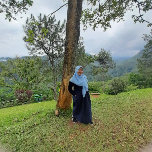 Fella Yuvia profile icon