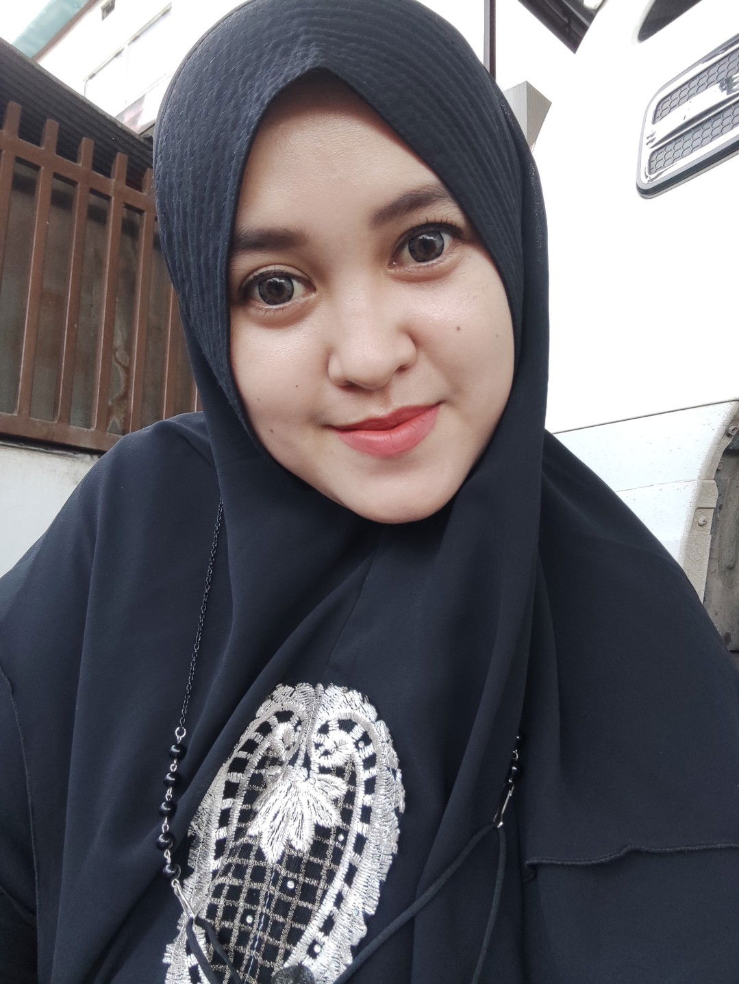 nur hidayah profile icon