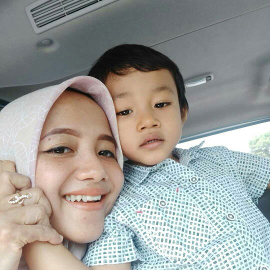 tri agusti rahayu profile icon