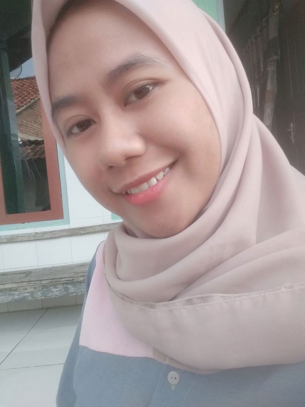 Reza Aenun Nabila profile icon