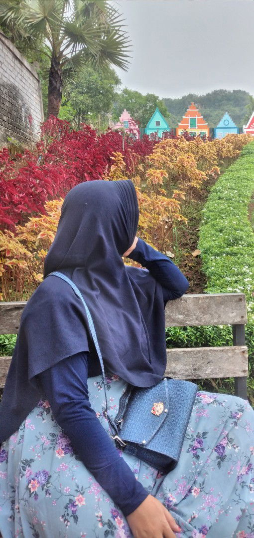 Fahira Afini Alba profile icon