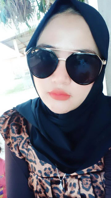 Ratih Ratih profile icon