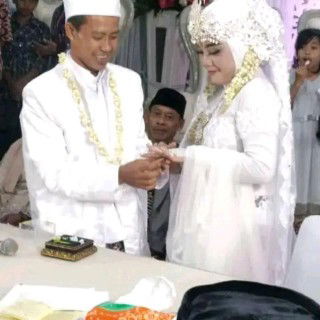 Yulia Nurhikmah profile icon