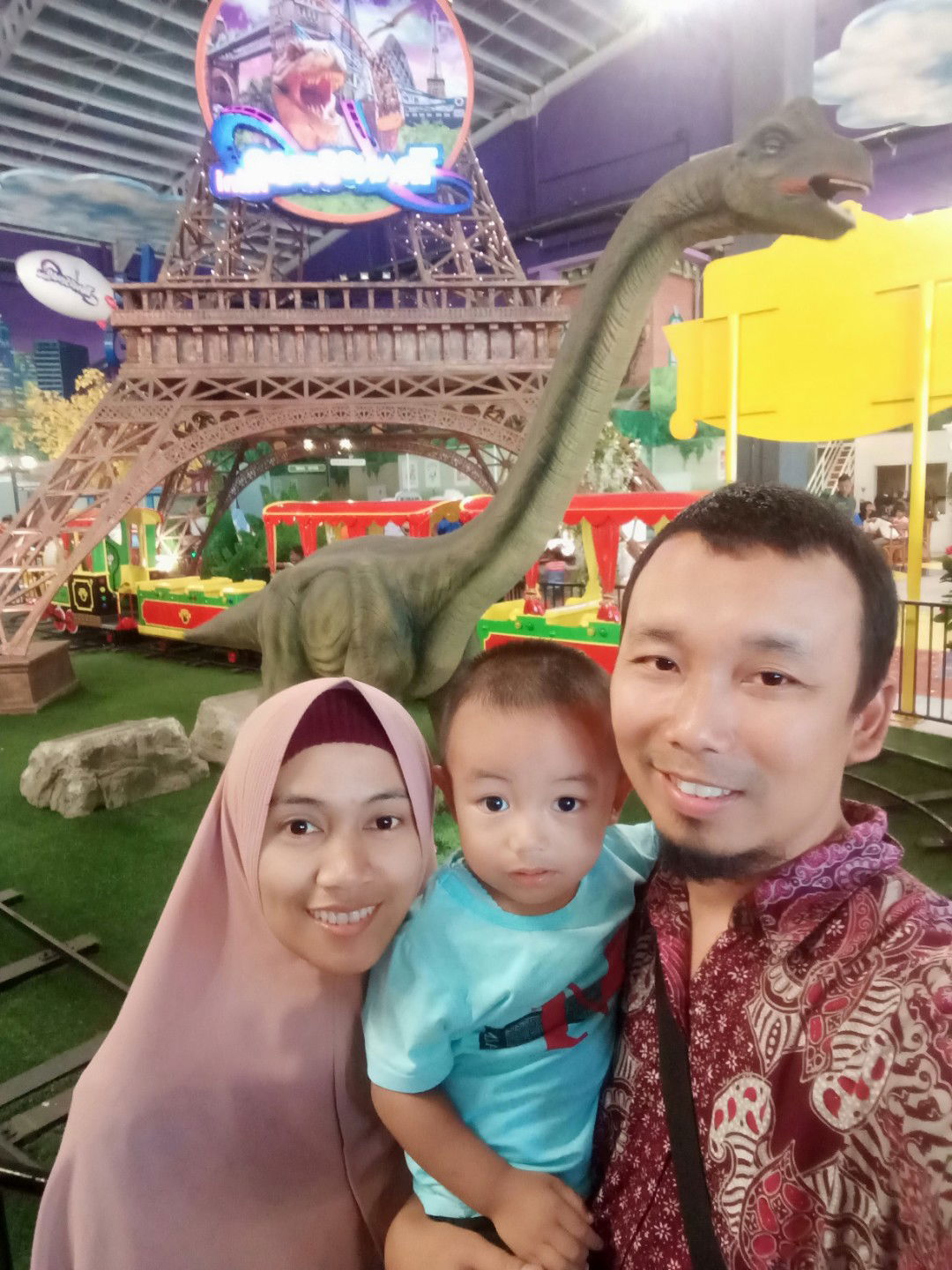 Yati Yulianti Bakrie profile icon