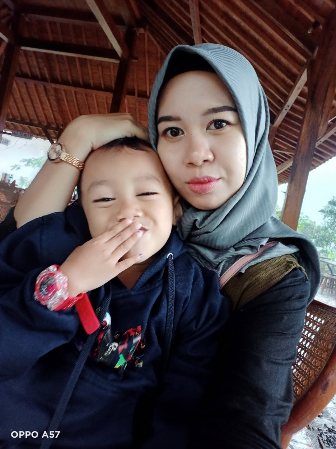 siti sholihah (ika) profile icon