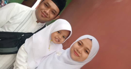 fidtriyah profile icon