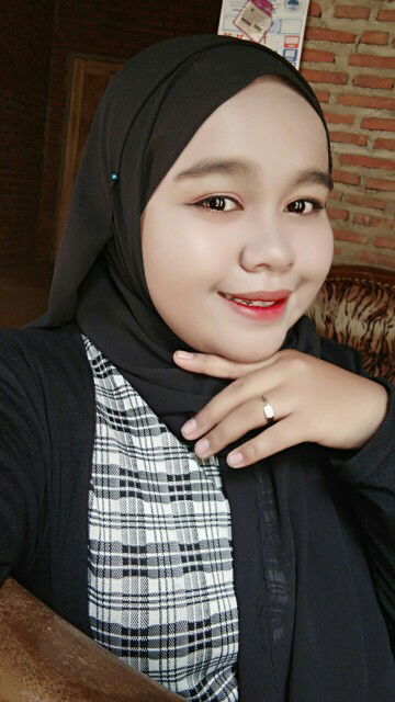 Nia permatasari profile icon