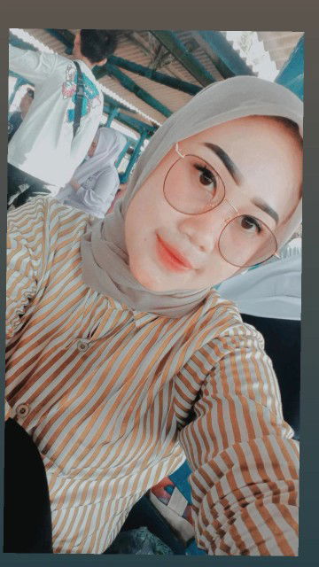 Mey Fitriyani profile icon