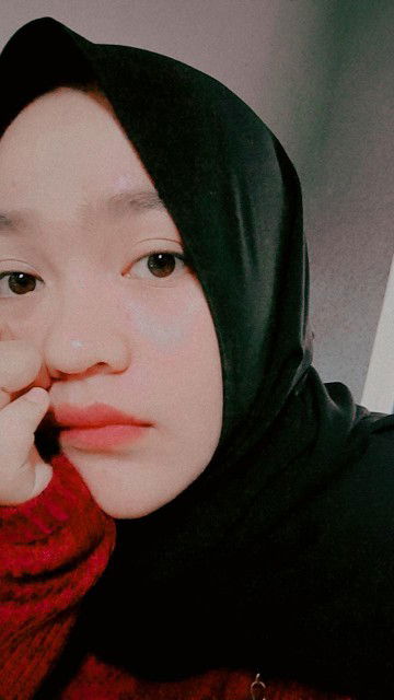 Henny YulliAntii profile icon