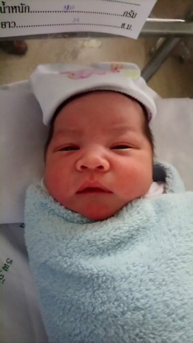 คุณแม่คลอดเองตอนจะคลอดมีอาการยังไงกันบ้างคะ