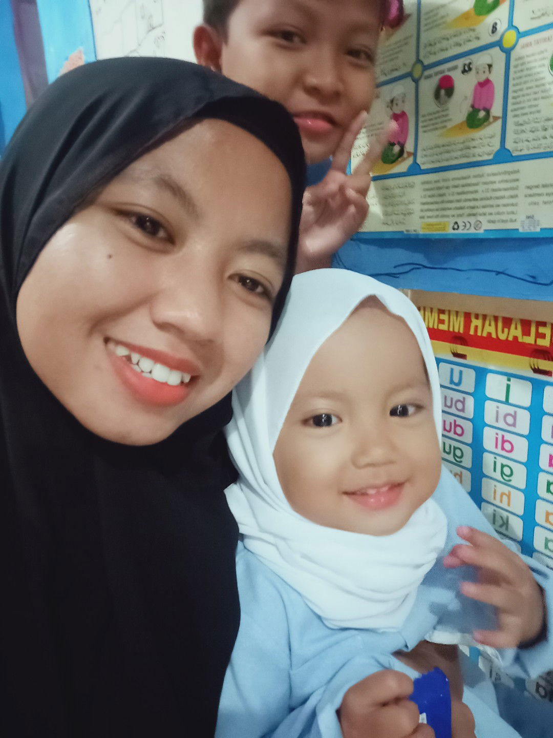 Euis Herawati profile icon