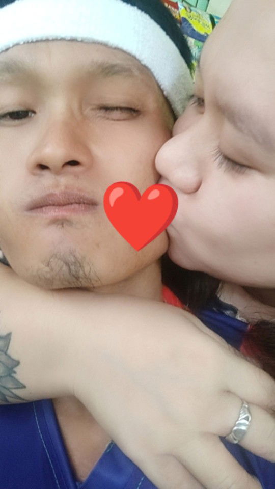 Maxine Flores profile icon