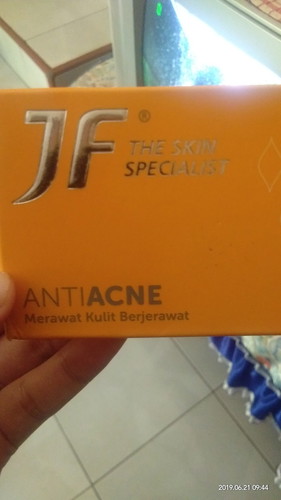 sabun cuci muka