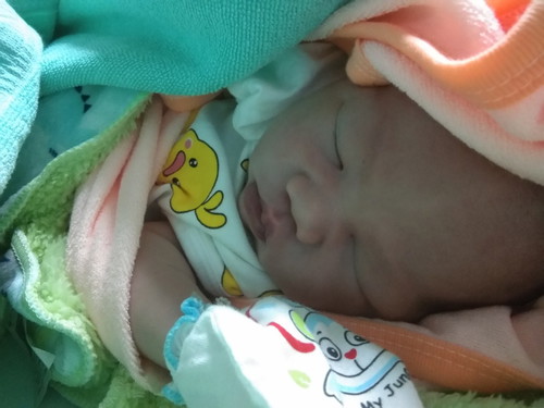 แตกแล้วจ้า