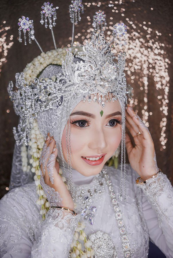 Dwi Sinta profile icon