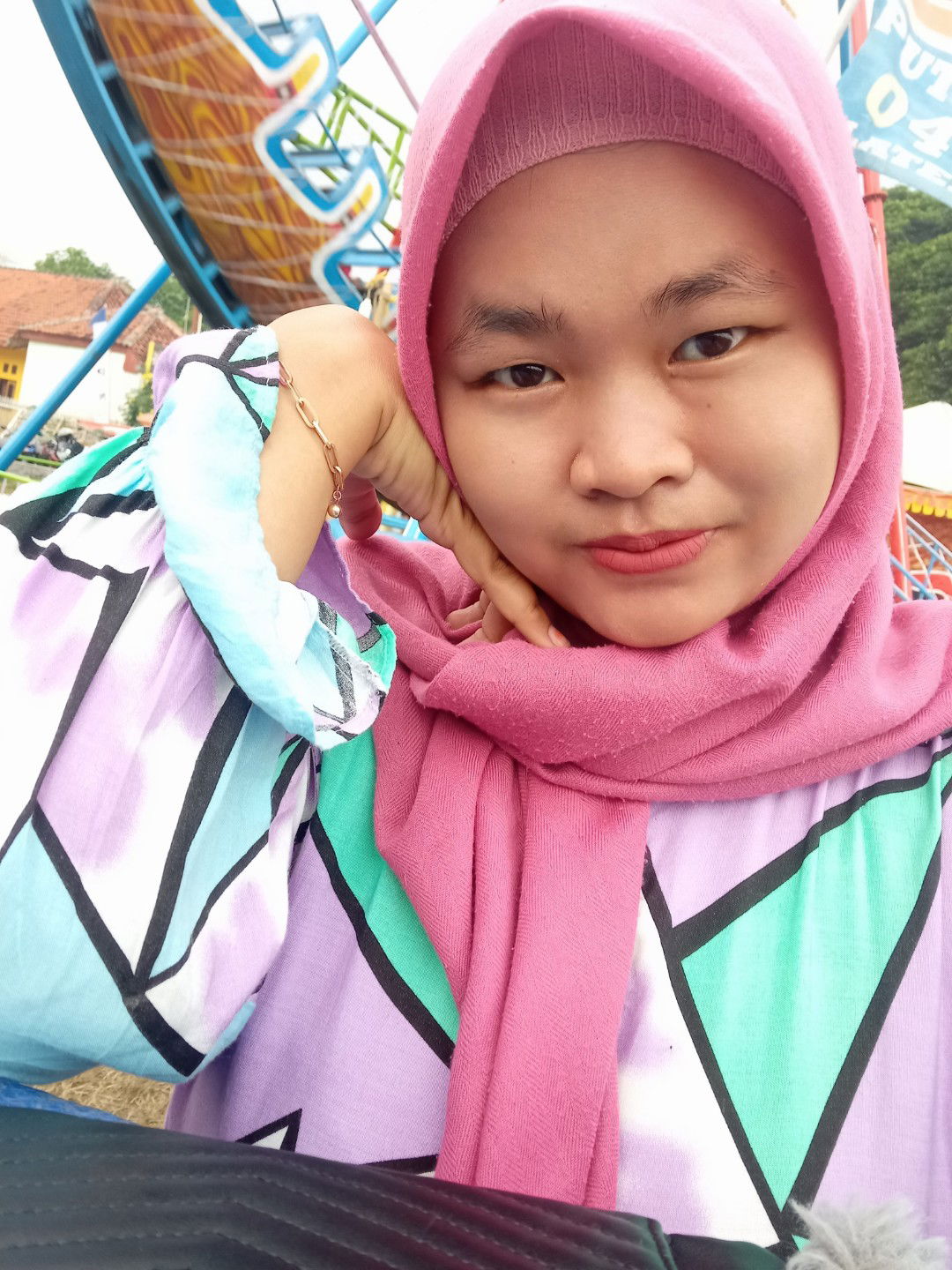 Novi Yani profile icon