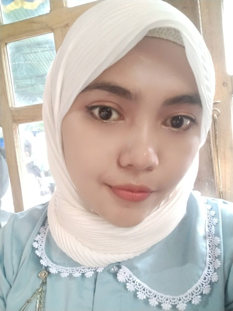 Heni Kurnia profile icon