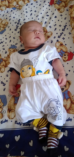 ayo tebak umur ku brp bulan? ?