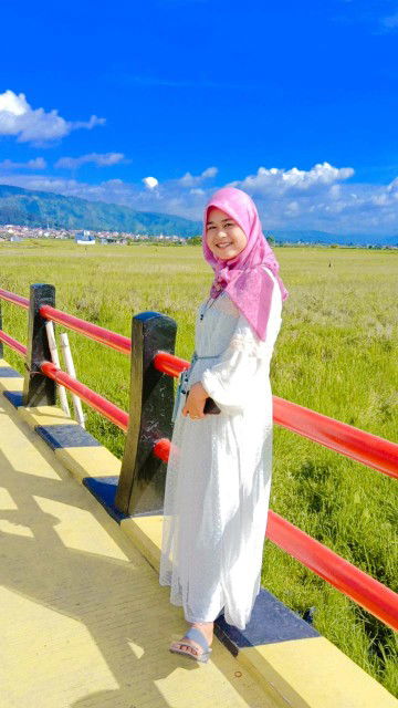 Dela Yustika profile icon