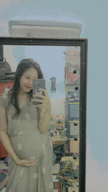 Khoirunnisa profile icon