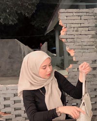 Dian Ratih profile icon